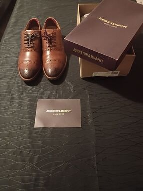 Johnston & Murphy Men's Brown Leather Cap-Toe Oxfords